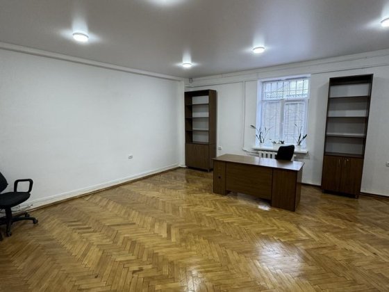 Оренда  32 м² — вул. Генерала Чупринки, 58А | Офіс, студія, кабінет Львов