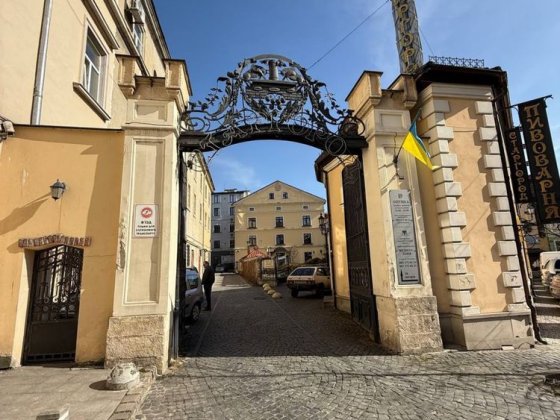 Оренда нежитлового приміщення площа Митна-Личаківська Львів