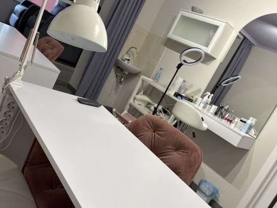 Аренда в салоне красоты, кабинет, кушетка Харків