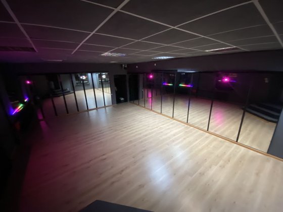 Танцювальний зал/Зал для танцев Аренда Одеса