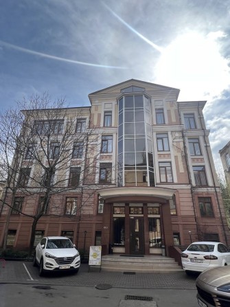 Сдам в аренду офисное помещение. Исторический  Центр  ! 110 м2 - фото 1
