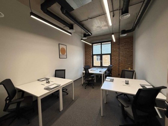 Офіс 50 м.кв. БЦ Kivsh Львів вул. Тараса Шевченка 120 Меблі Генератор Львов