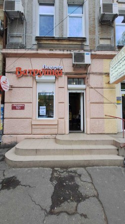 Сдам фасадное помещение  ул. Пантелеймоновская/ Преображенская - фото 1