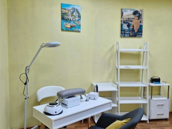 Аренда для мастера з маникюра/педикюра, бровиста ул. Сумская 4 Харьков