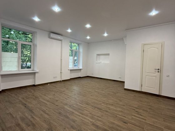 Сдам помещение фасадный офис Сегедская 16 4 станция фонтана Одеса