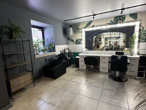 Сдаются  рабочие места!центр города !