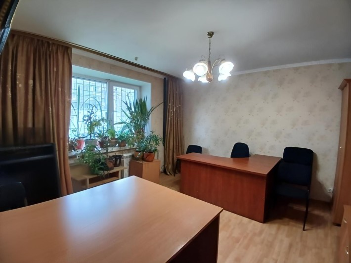 Офіс 101м2 до метро 4 хвилини - фото 1