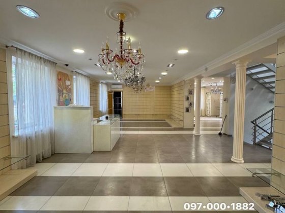 Сдам большой шоурум магазин одежды 5 станция фонтана Адмиральский Одесса