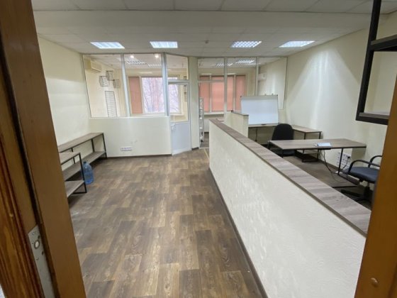 Оренда офісу з меблями біля метро Харків