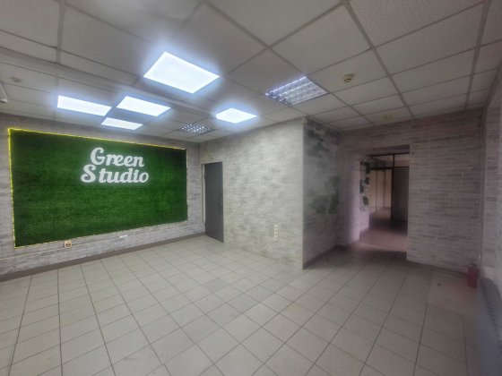 Черемушки Сдам  свое  фасадное помещение на Варненской Одеса