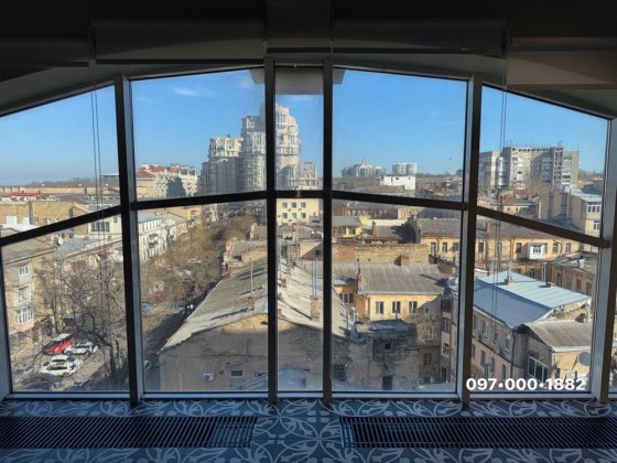 Сдам просторный офис в центре с паркингом и терассой Одеса