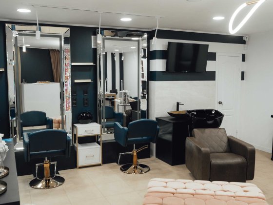 Черемушки аренда места парикмахер,маникюр,бровист,лешмейкер, массажист Одеса