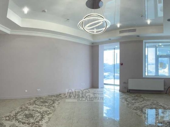 Здам приміщення червона лінія, вул. Університетська, центр Харьков