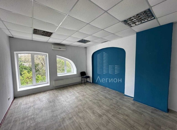 Сдам офис 22м2, метро Центральный Рынок! - фото 1