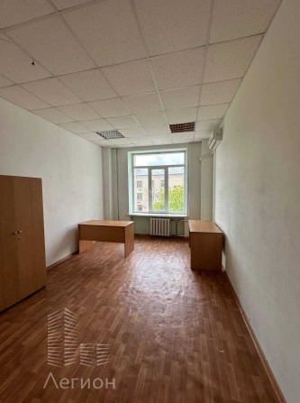Сдам отличный офис с подводом воды 20м2! Архитектора Бекетова. - фото 1
