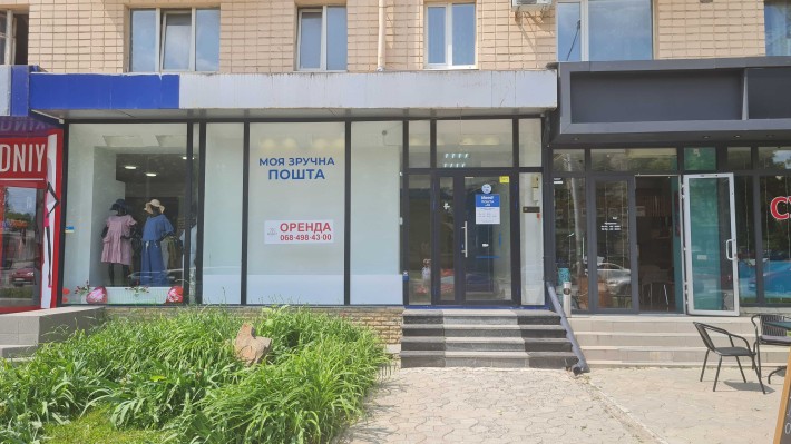 Аренда 1 эт под магазин или др. 83 м2, м."23 Августа", пр. Науки 41/43 - фото 1