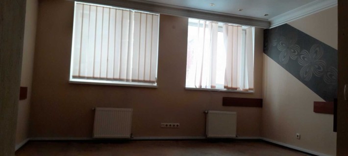 БЕЗ КОМИССИИ! Сдам офис в центре м. Архитектора Бекетова 30 м2 - фото 1