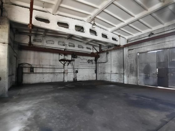 Производственный цех 290м2 с кран- балкой Харків