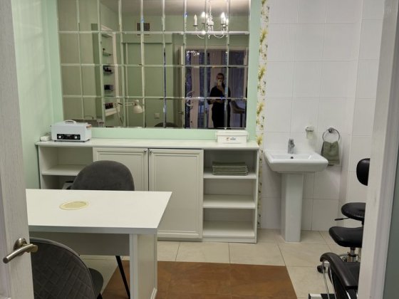 Здам кабінет для майстра манікюру та педикюру на Олексіївці Харків