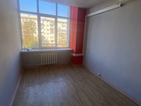 Сдам офис в 3 мин.от метро Бот. Сад Харків