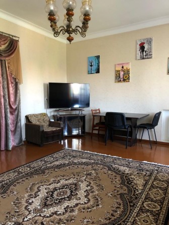 Продам велику 3 квартиру, центр міста на 4 поверсі. - фото 1
