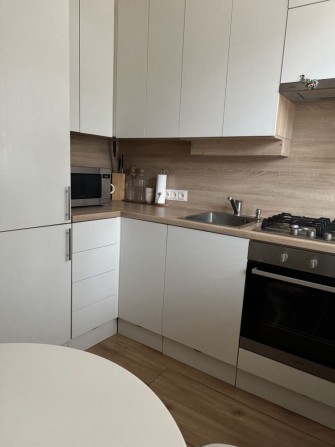 Продам неймовірну 2 кімнатну квартиру - фото 1