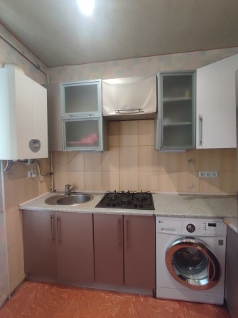 Продажа 3 комн АО Матросова - фото 1