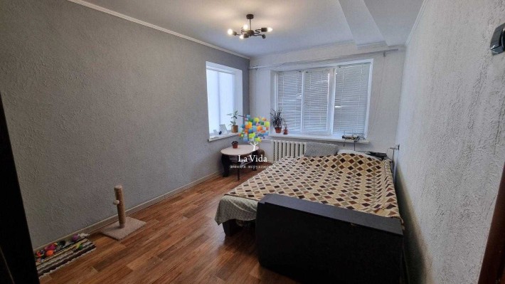 Продам 2-к з ремонтом та мелями, вул. Київська, 8, місто Вишгород - фото 1