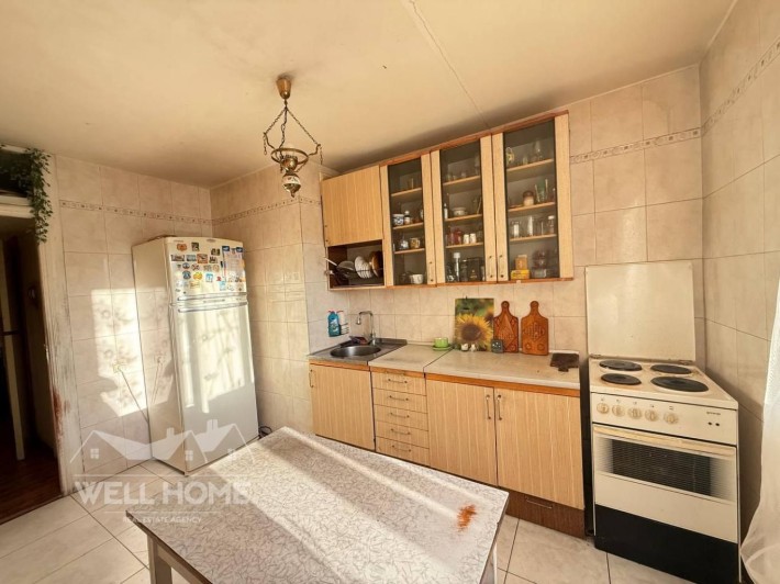 Продаж 3к квартири, вул.  Набережна, 22, м.  Вишгород - фото 1
