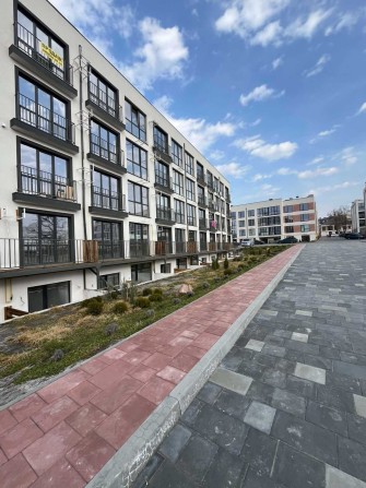 Простора однокімнатна квартира в Гостомелі. - фото 1