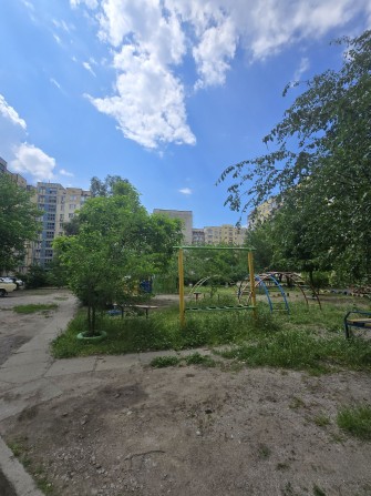 Продам 3-комнатную квартиру Левый Берег  10мкр.V - фото 1