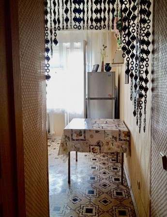 Продам 1-комнатную квартиру (чешка), 38 м², в центре города Ev - фото 1