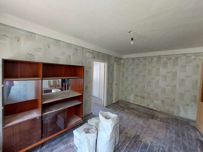 Продам 2-квартиру по ул.Магнитогорская  ориентир "9 больница" - фото 1
