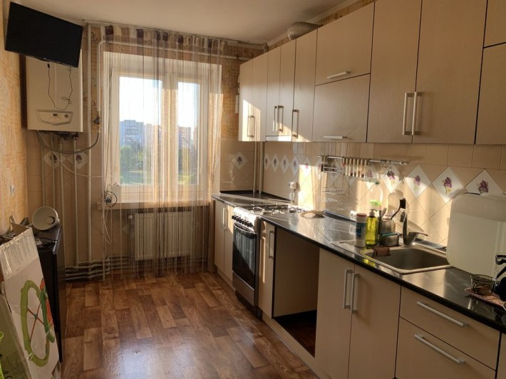 Продам 3 кімнатну квартиру - фото 1
