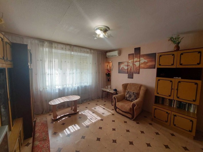 ПРОДАМ великогабаритну 1-кімн. на вул. Медичній (р-н Автовокзалу) (Н) - фото 1