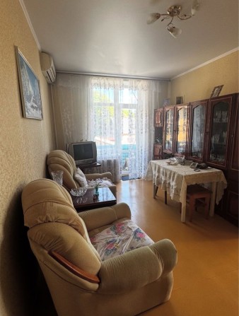 Продам 2-комнатную квартиру с гаражем на Кишиневской - фото 1