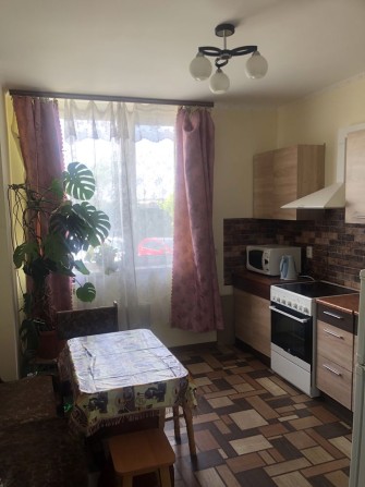 Новый, закрытый комплекс, новый дом, красивая территория для жизни - фото 1
