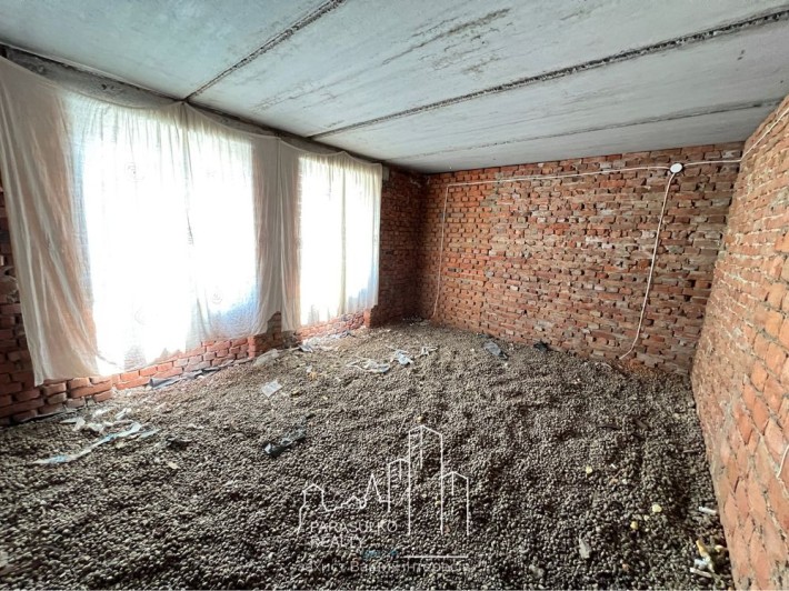 Продам простору 2-х кімнатну квартиру! - фото 1