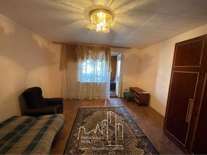 Продам простору 3-х кімнатну квартиру - фото 1