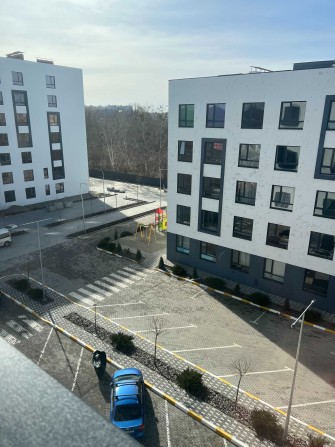 Студія в зданому будинку з ліфтом - фото 1