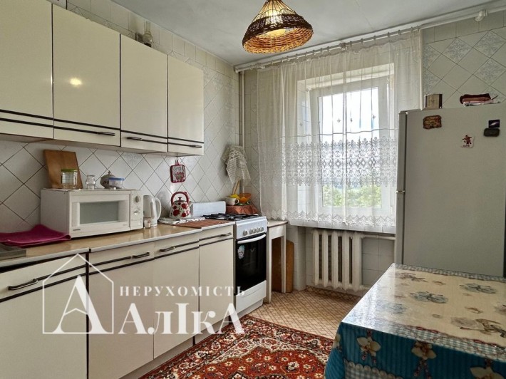 Продам 2-кімнатну квартиру неподалік центру - фото 1