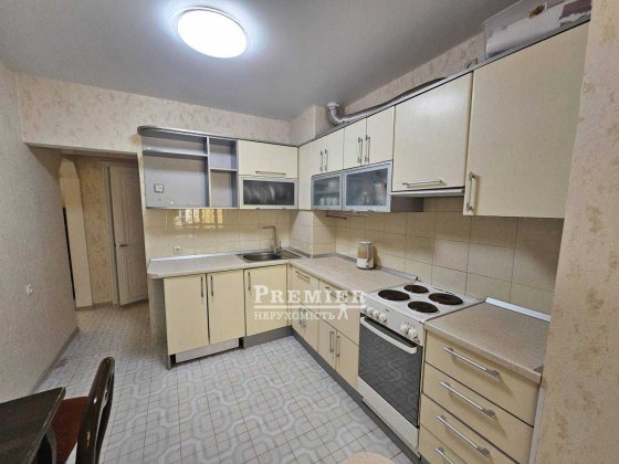 Пролдаж 4 кімн. квартири з євроремонтом Чорноморськ