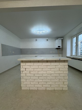 Продам 3-х кімн.- студіо в центрі - фото 1