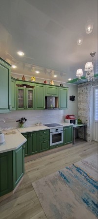 Продаж просторої 3 кімнатної квартири з трьома балконами в ЖК Атлант - фото 1