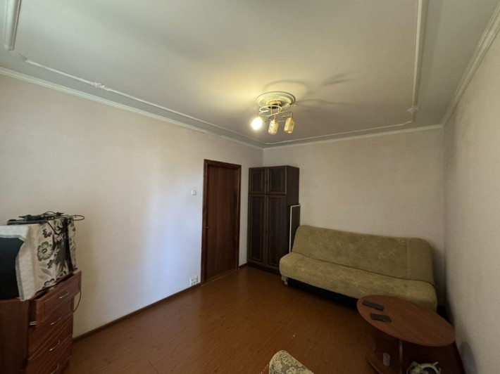 Продам 1-но кімнатну квартиру на 4-му мікрорайоні - фото 1