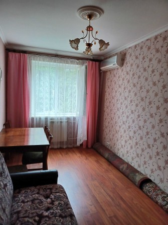 Продам 2-х кімн. кв. в м. Лозова Харківської обл. Ціна 16 тис. дол. - фото 1