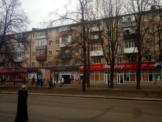 Продам 1км квартиру в центрі Миргород