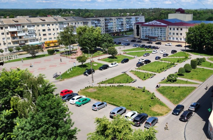 Продається 3-кімнатна квартира в центрі м. Звягель! - фото 1