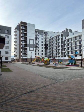Продаж 2х кімнатної квартири з терасою 120 кВ м - фото 1
