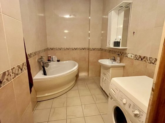 Продаж 2 - кімнатної Кваритири Обухів